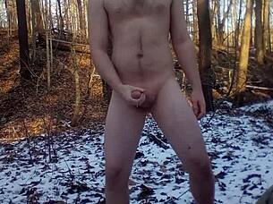 i flash naked outdoors for cumshot