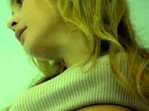 Pussyfucked stepsister gets sprayed with cum