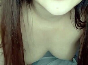 Pretty Girl Is Horny For Pussy 😏