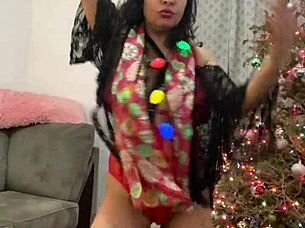 Does Anna Maria do Christmas special in red lingerie?
