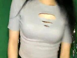 Korean Asian girl performs sexy dance on Uplive livestream webcam show.