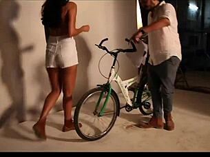 mandana karimi in hot bikini photoshoot kyaa kool hain hum 3.