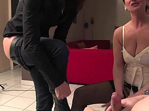 My stepsister wants to fuck my husband, I don't mind