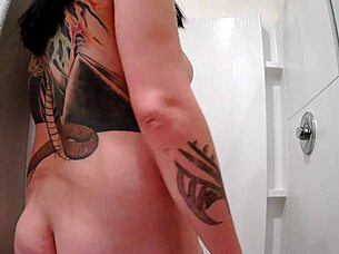 Raven Grey Showers With Shaved Pussy In Intense Voyeur Scene