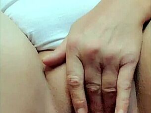 Amateur anal session fucking 9 in dildo with toys, feels so good! 😍