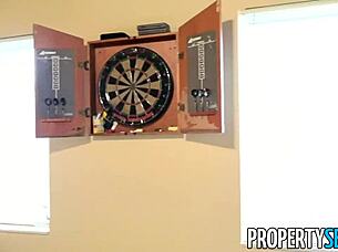 i see private investigator fuck hot blonde agent