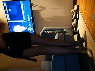 STANDARD professional WOMAN in GAY story