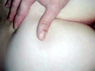 wife gets creampie in intimate homemade moment