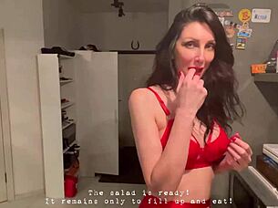 Brunette milf squirts into salad intensely