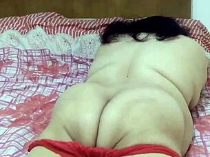 Chubby Milf Fingers Shaved Pussy in Solo Part 3