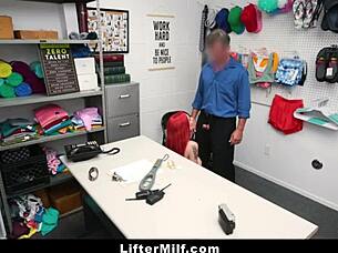 Lilian Stone potrestána za krádež šperků