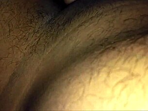 सेक्सी बीवी ने अपनी पति की साथ चुदाई की