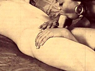 Confesiuni erotice vintage ale femeilor prezentate de dark lantern