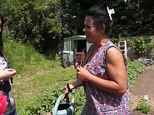 Paysannes A Demonter: Amateur Pussy Fun With These Sexy Peasant Girls