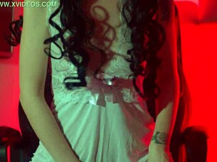 Sneaky bride Laura Fatale teases with boobs 😘