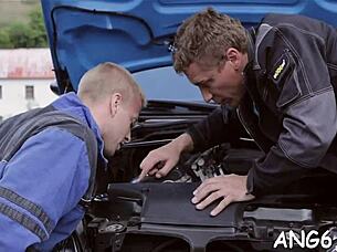 Susan Ayn Gets Super Wet And Hardcore