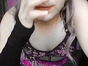 look at that big ass twerking, isn't it amazing?