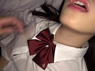 Pelajar Jepun selingkuh dengan tutor dalam kongkek bontot creampie, rasa nikmat intens