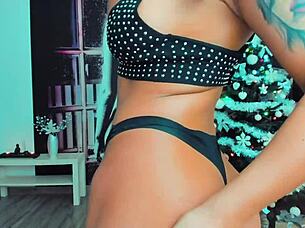 merry christmas from the webcam slut in cosplay.