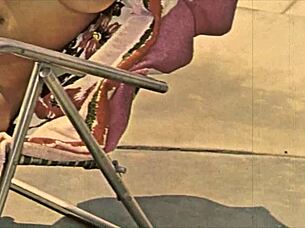 다크 랜턴: 모자 쓴 여자들, 시크릿 라이프 컨페션