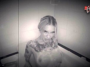 Hey, rocket tv's soft cassidy luxe teases by the pool with wet pussy 😘