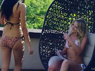 Jemma and Kitty fingering each other