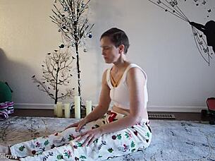 Let's try this yoga lesson together.