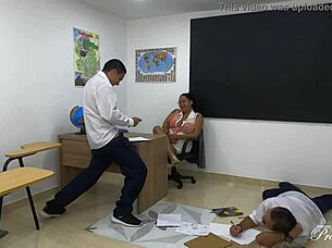 Threesome at University with Teacher Roxana Caputo in Wild Group Action - DaniClarkOficial