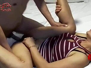 Joven vergon me destroza el culo