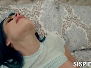 step sis jewelz blu gives tits and ass for christmas