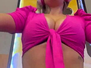 i got all wet in the gym from riding my soaked pussy clothes turned transparent