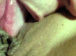Couple engages in homemade pussy play