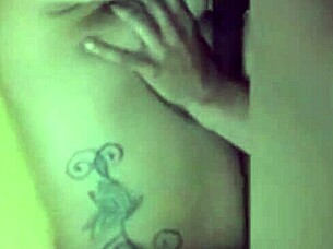 milf spreads her huge ass for homemade fun