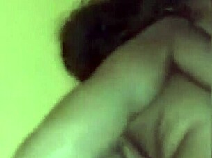 milf spreads her huge ass for homemade fun