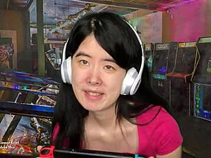 Chinese Gamer Girl Goes Topless Outdoors