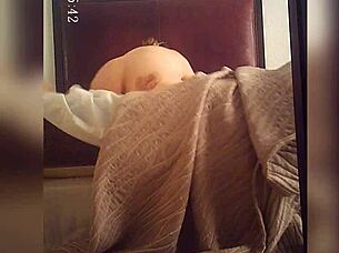 Chelo and leo, that amateur couple, having fun