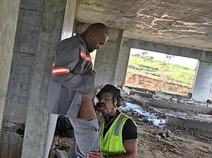 Depois Que Todos Foram Embora Os Trabalhadores Transam Descaradamente No Prédio Em Construção!
