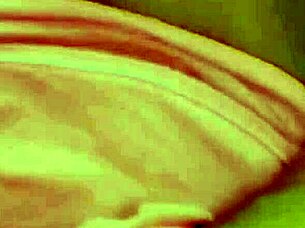 cheeeeekymissy says, 'watch my extreme pussy play up close, getting all wet and gaping'