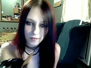 Miss Liz Vicious' Goth Emo Cam Show With Big Pink Dildo