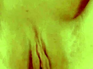 cheeeeekymissy says, 'watch my extreme pussy play up close, getting all wet and gaping'