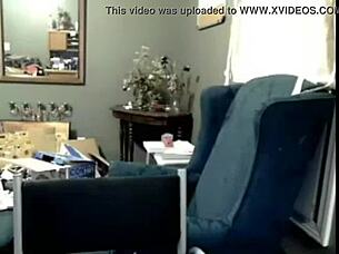 Miss Liz Vicious' Goth Emo Cam Show With Big Pink Dildo