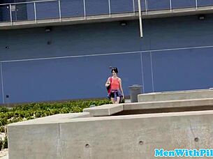 teen amateur gets buttfucked in threeway