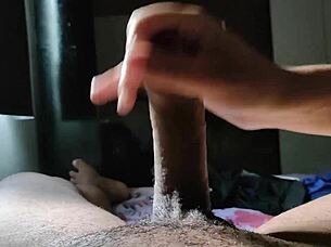 Sendo masturbado até gozar pela Bailey Quinn