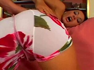 What Does Michael Stefano Like About This Brunette's Curves?