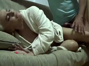 Amateur couple fucks on camera