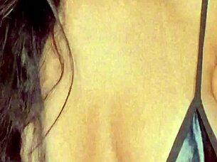 Delicia 19 Years Old Masturbates First Time