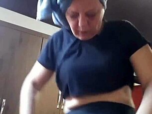 i take a shower and smell good for you