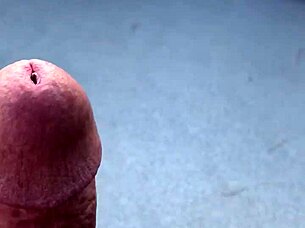 Mature woman enjoys a hot day with slobberpuss