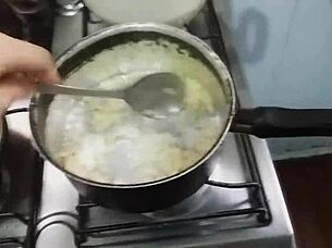 I make hot dog in doggystyle.