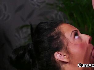 unusual model gets cumshot on face, gulping all the cream in blowbang